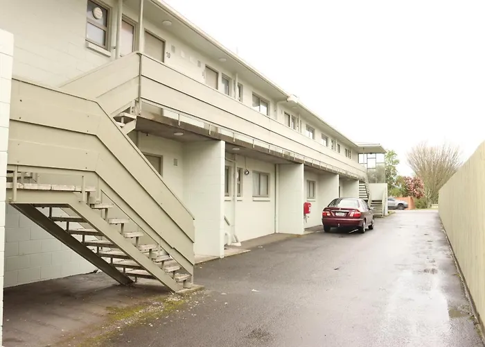 Victoria Apartments